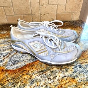 Skechers Women's White and Gold Athletic Shoes